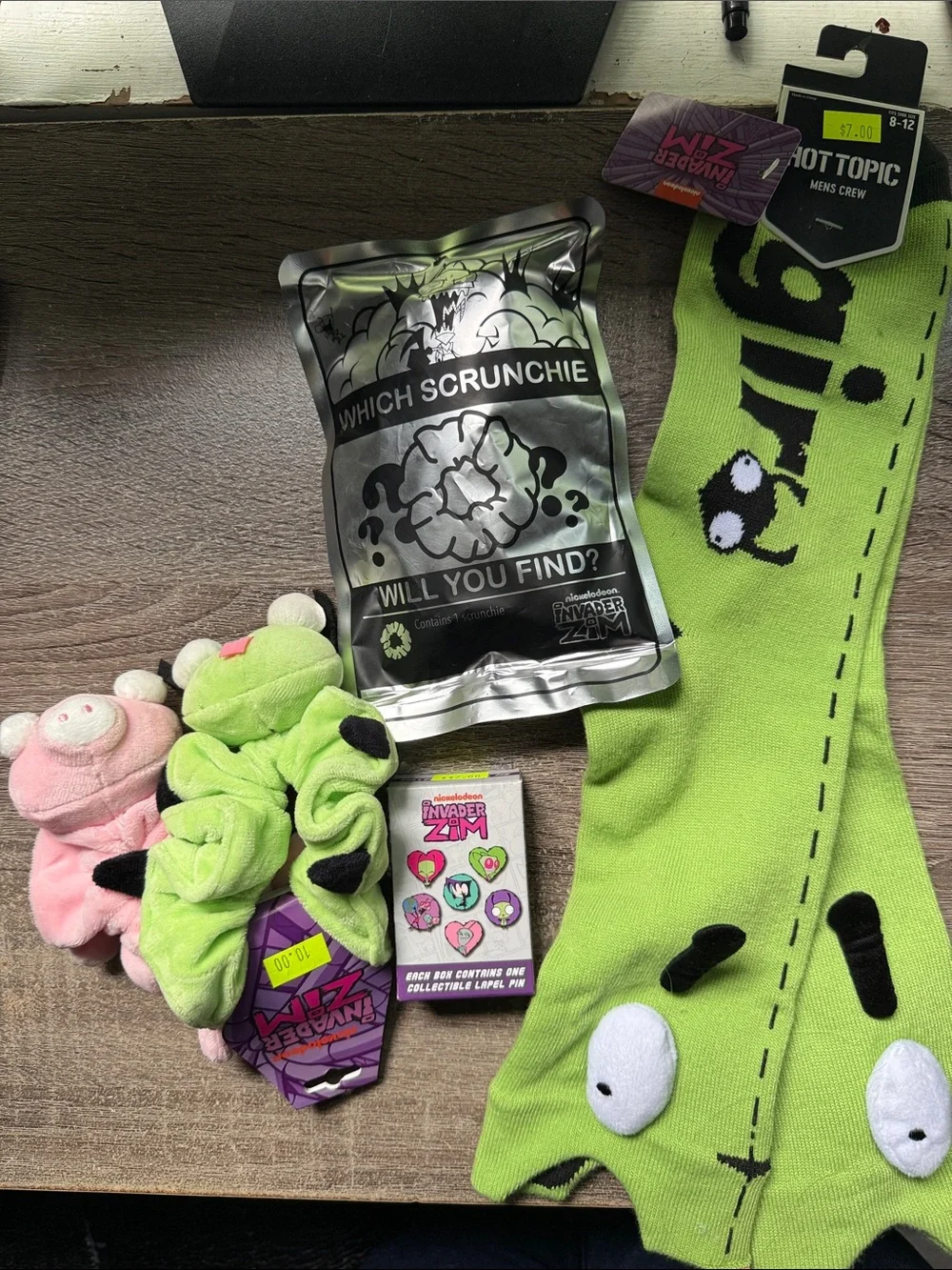 Hot Topic Green Invader Zim Kids Crew Socks with Plush Scrunchie
